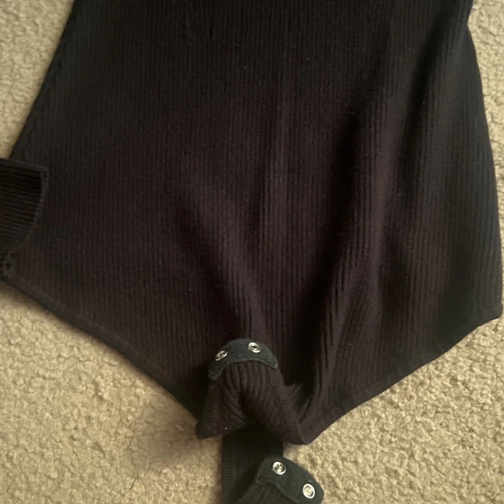House of Harlow bodysuit - Picture 3 of 5